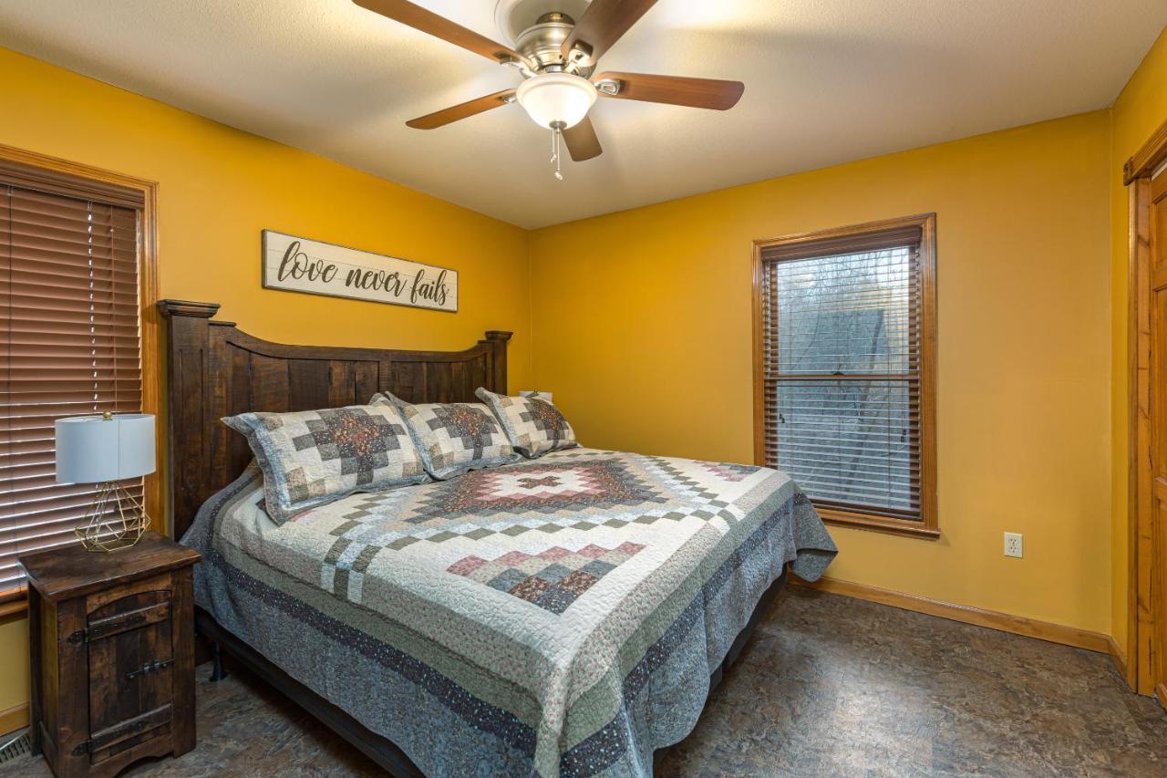 North Ridge Place Brand New Log Cabin With Hot Tub Great Location Sevierville Luaran gambar